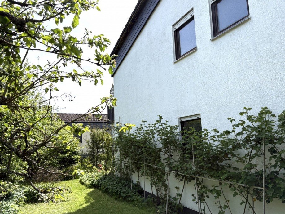 Garten Doppelhaush�lfte Niedernhausen