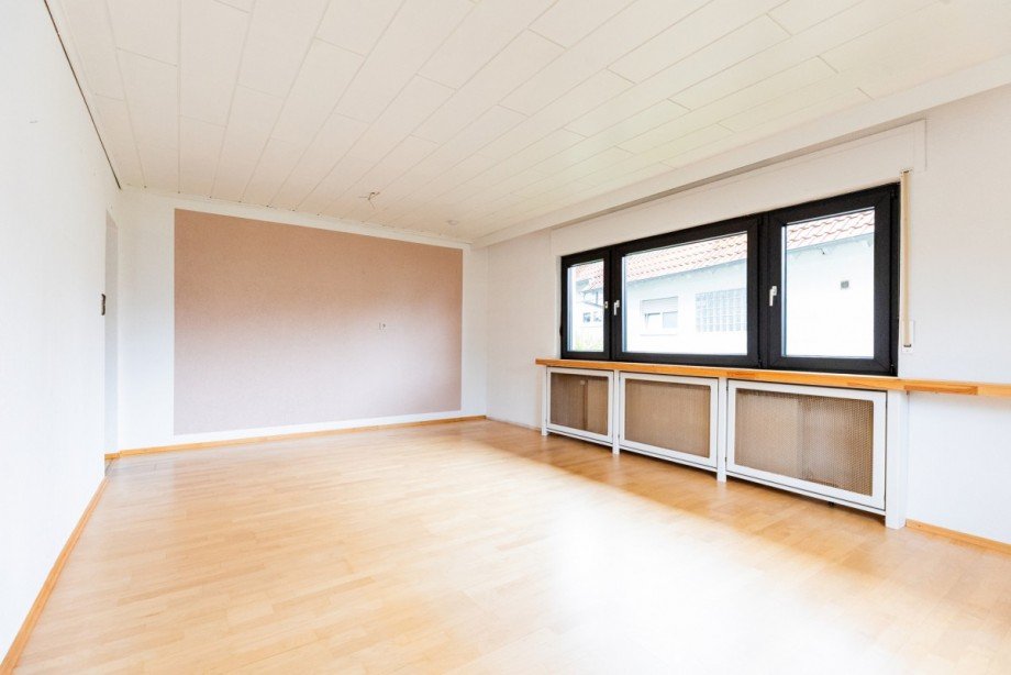 Wohnzimmer Whg. EG_Ansicht 2 Mehrfamilienhaus Bischofsheim