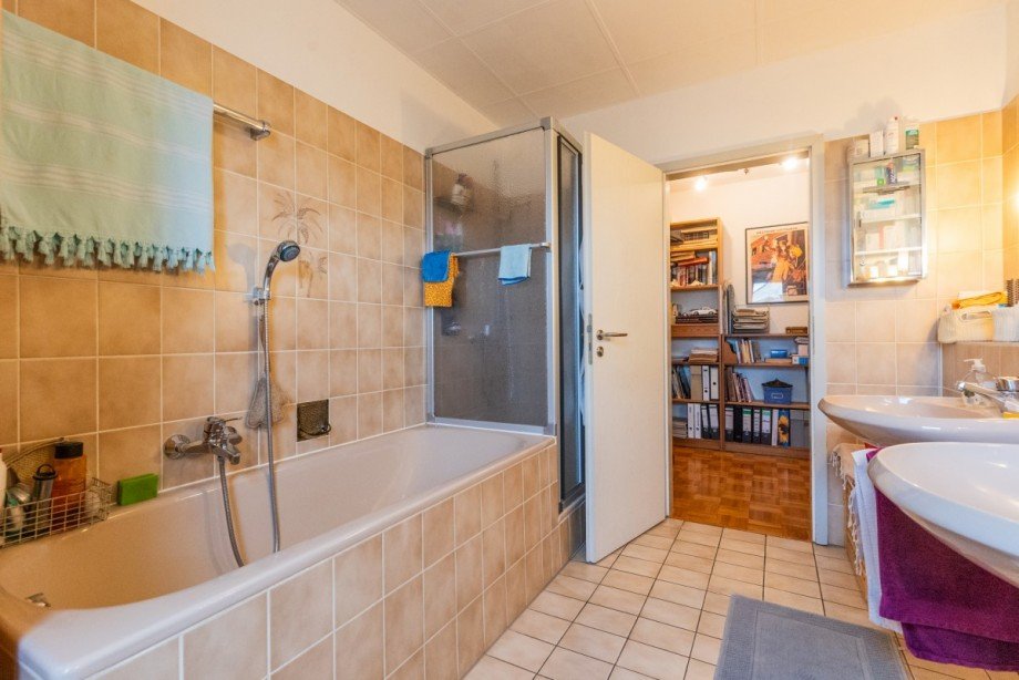 Tageslichtbad_Ansicht 2 Etagenwohnung Bischofsheim