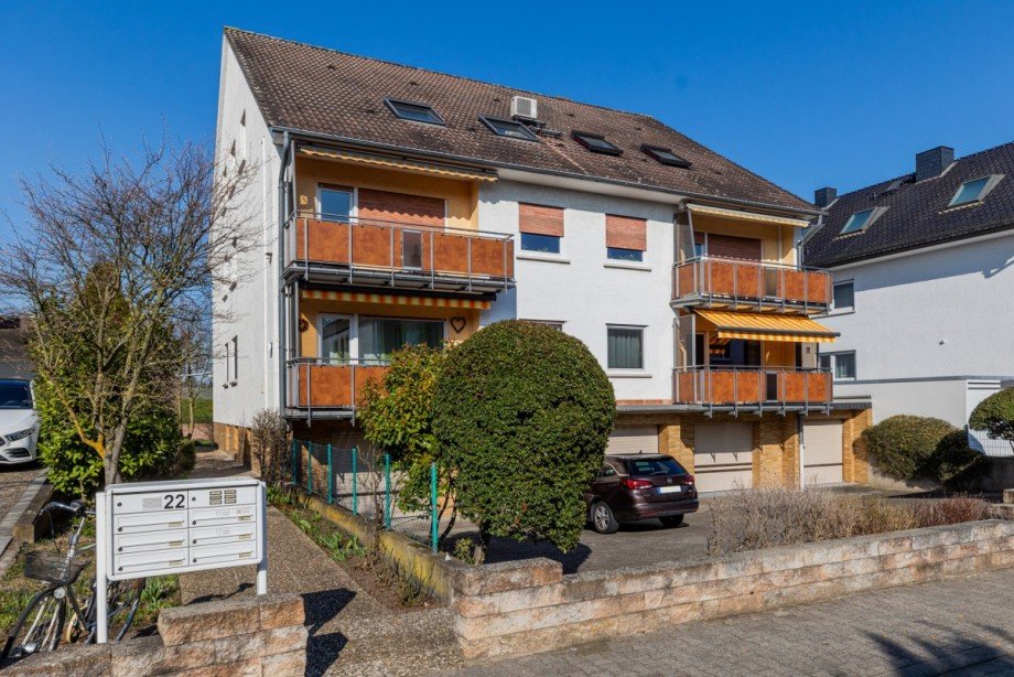 Au�enansicht Dachgeschosswohnung Bischofsheim