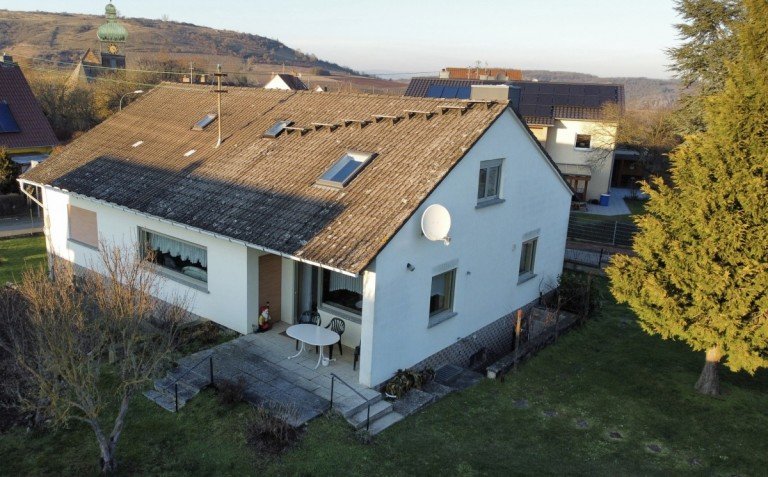 Drohnenaufnahme 1 Duchroth Einfamilienhaus Einfamilienhaus mit Tageslichtb�dern auf sch�nem, gro�en Grundst�ck mit zus�tzlicher Halle