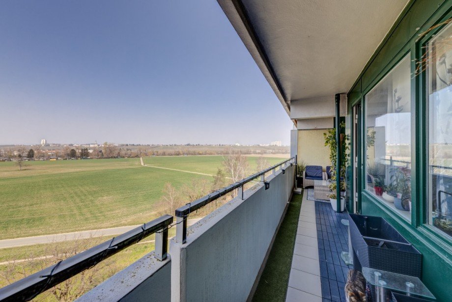 Balkon mit Ausblick Etagenwohnung Bischofsheim