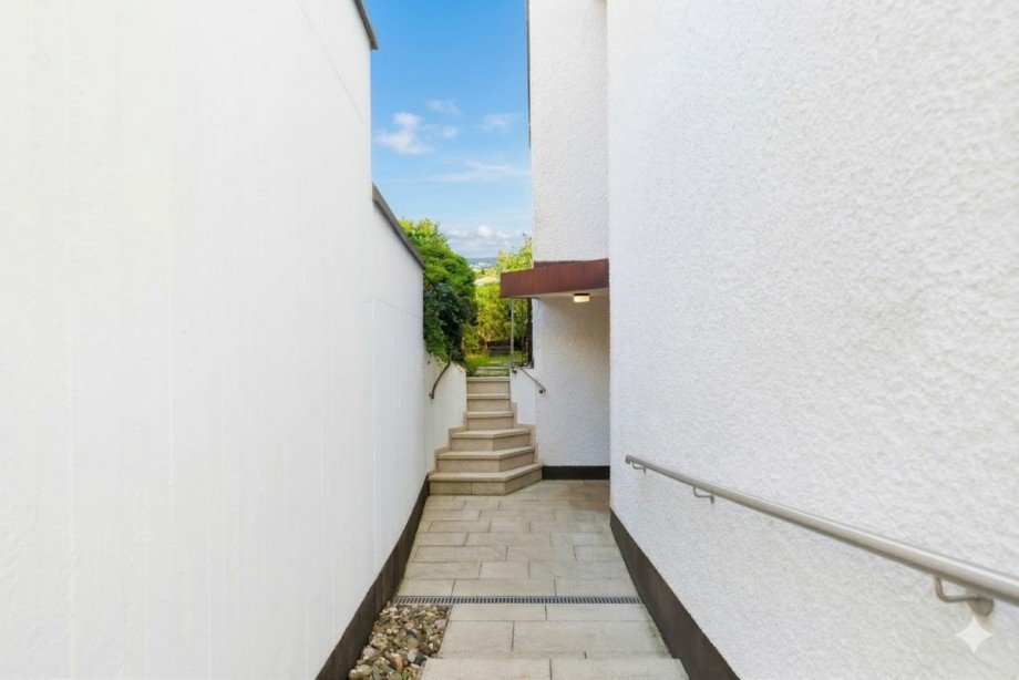 Weg final Dachgeschosswohnung M�nchen / Harlaching