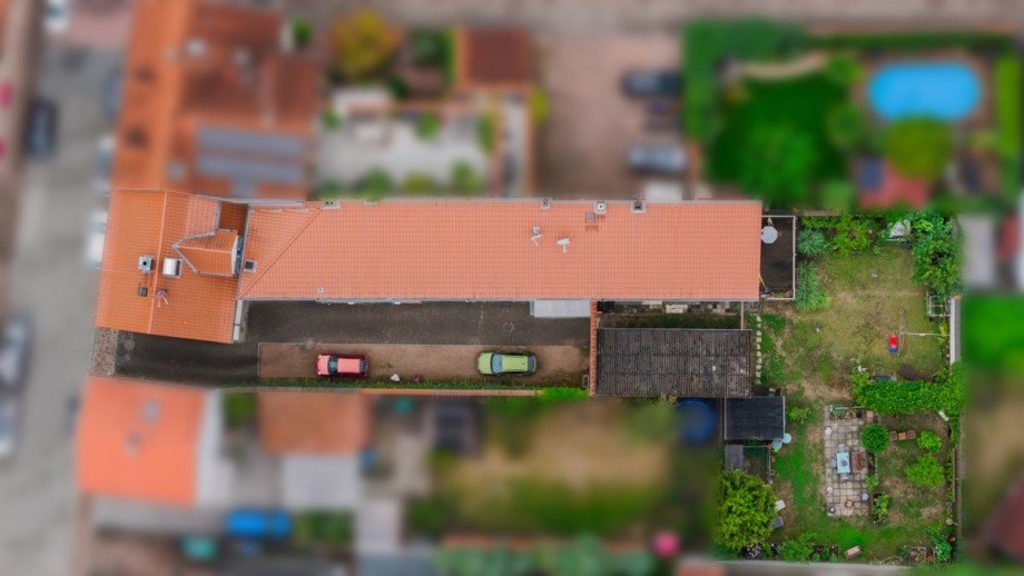Drohnenbild seitlich Mehrfamilienhaus Dieburg