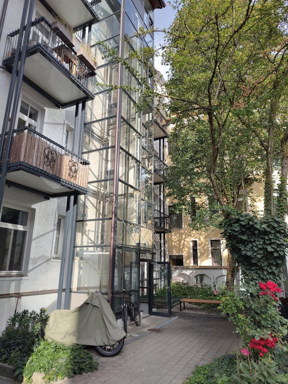 Lift R�ckseite Maisonettewohnung M�nchen