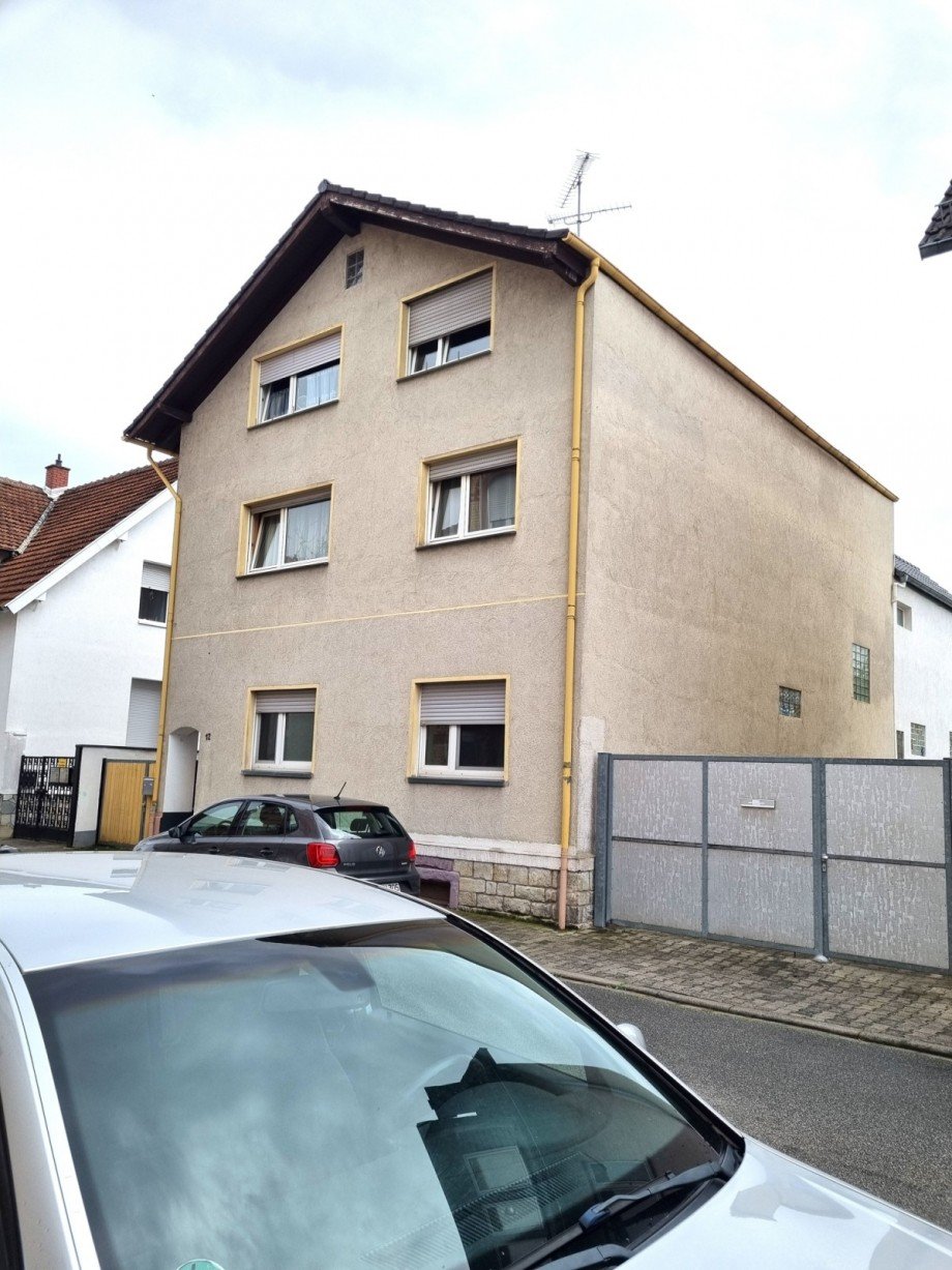 Au�enansicht 1 Mehrfamilienhaus Bischofsheim