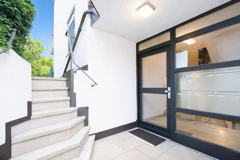 Eingang final Dachgeschosswohnung M�nchen / Harlaching