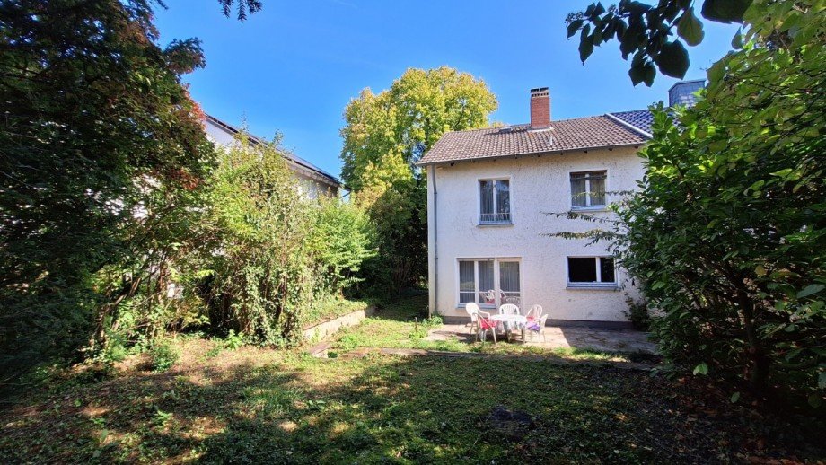 Blick aus dem Garten Doppelhaush�lfte Wiesbaden / Wiesbaden Nordost