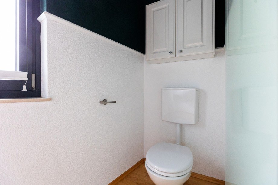 G�ste-WC Whg. EG Zweifamilienhaus Bischofsheim