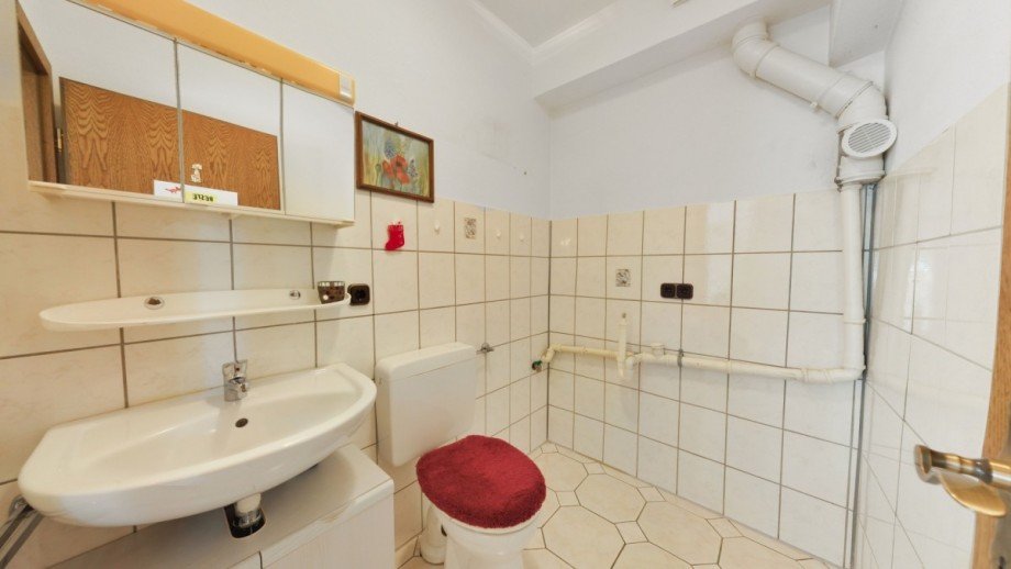 EG_WC Zweifamilienhaus Pfaffen-Schwabenheim