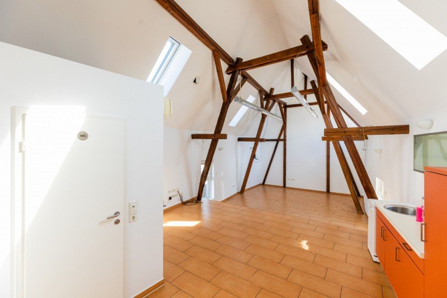 Zimmer Halle / Lager / Produktion Bischofsheim
