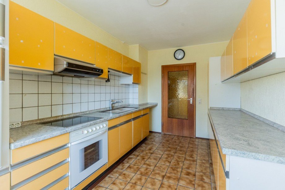 Ansicht K�che 1 Dachgeschosswohnung Bischofsheim