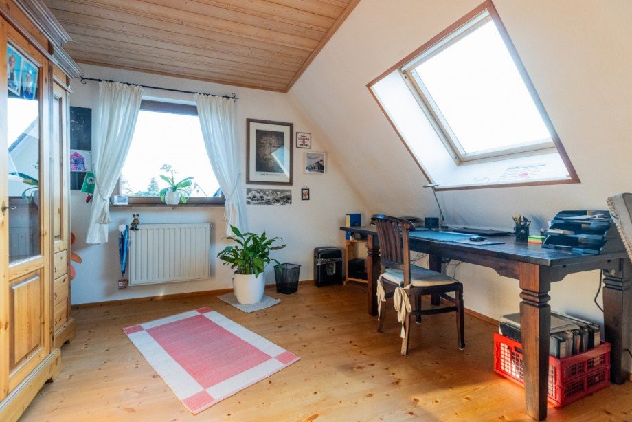 Arbeitszimmer DG_Hinterhazs Zweifamilienhaus Bischofsheim