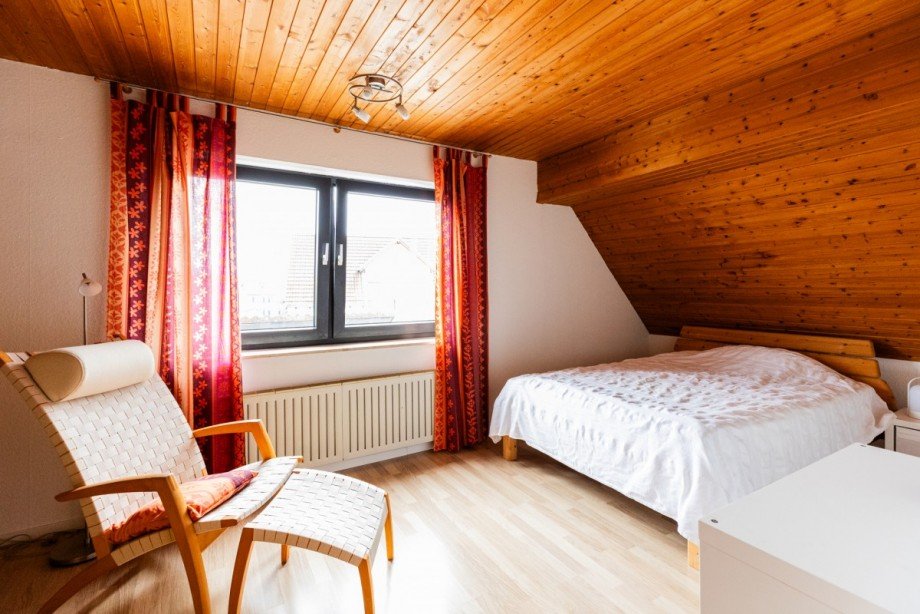 Kinderzimmer_DG Mehrfamilienhaus Bischofsheim