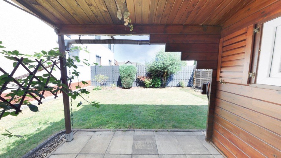Garten Zweifamilienhaus Bischofsheim