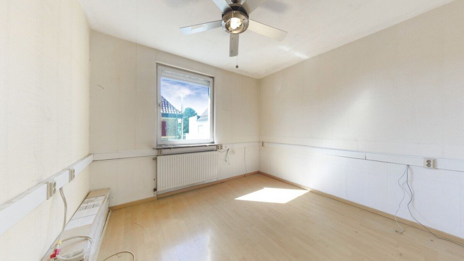 OG_Kinderzimmer 1 Doppelhaush�lfte Bischofsheim