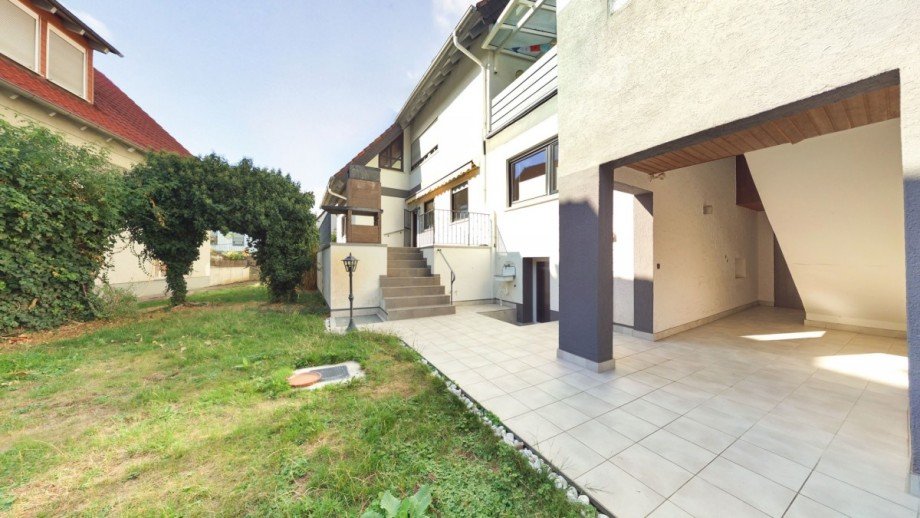 Garten Zweifamilienhaus Bischofsheim