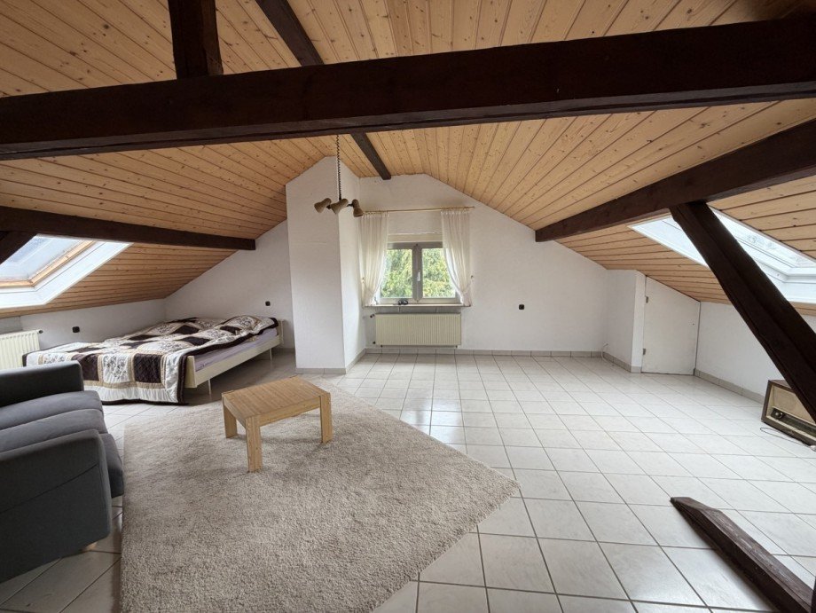 Zimmer 1 im Dachgeschoss Renditeobjekt Duchroth