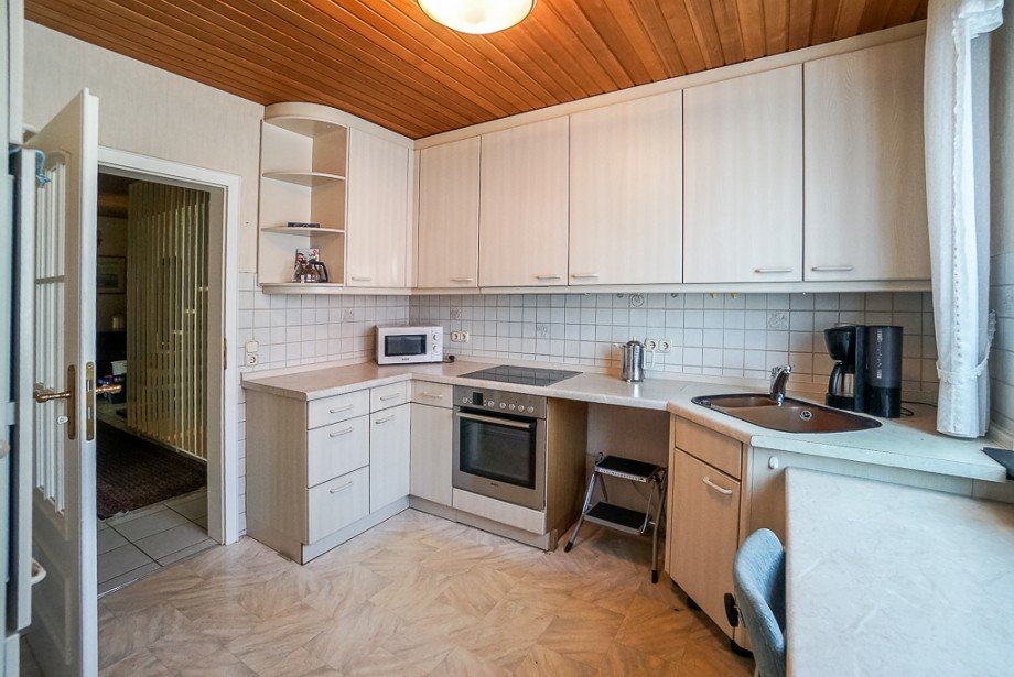 Haupthaus EG K�che Einfamilienhaus Mainz