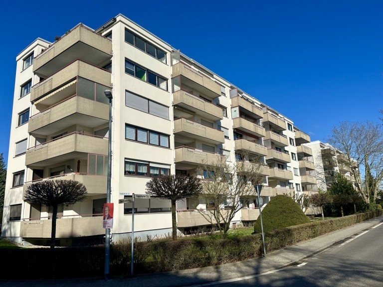 IMG_2131 Hofheim am Taunus - Main-Taunus-Kreis (Kreis) Etagenwohnung 2-Zimmer-Wohnung mit fantastischem Blick!