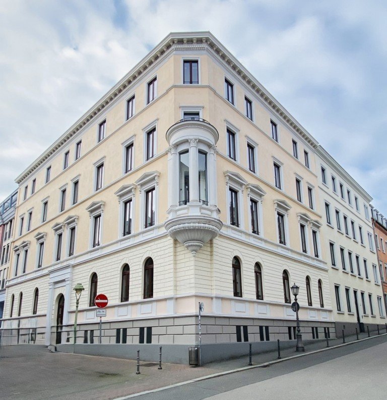 Fronansicht Mainz Erdgeschosswohnung Mehr als nur vier W�nde - ein Zuhause mit besonderem Flair im renommierten Wohnpark am Kupferberg