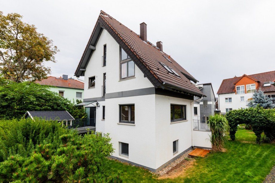 Aussenansicht Mehrfamilienhaus Bischofsheim