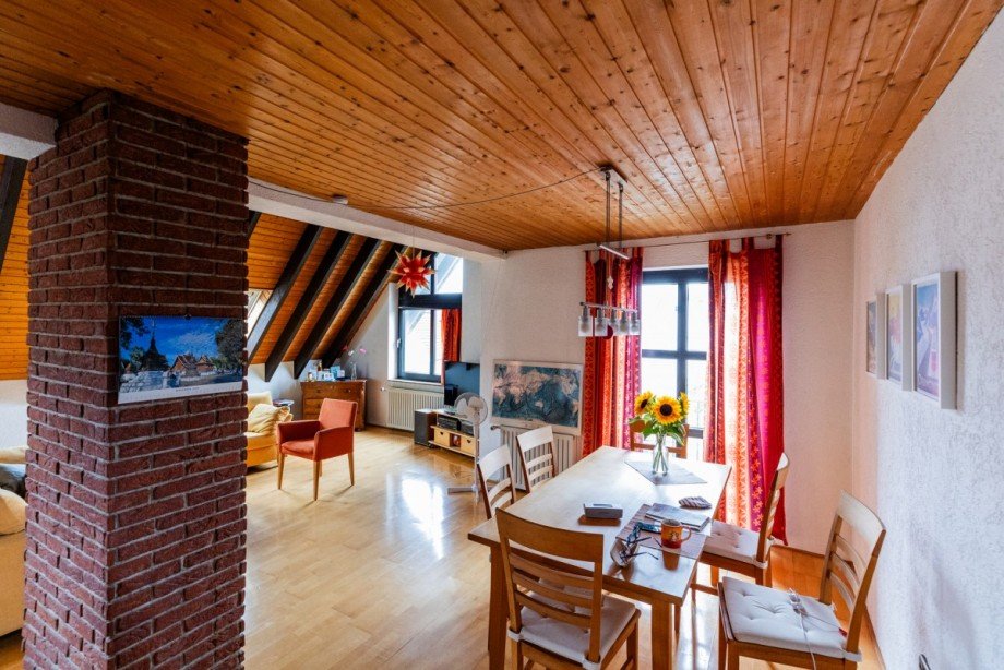 Essbereich_OG Zweifamilienhaus Bischofsheim