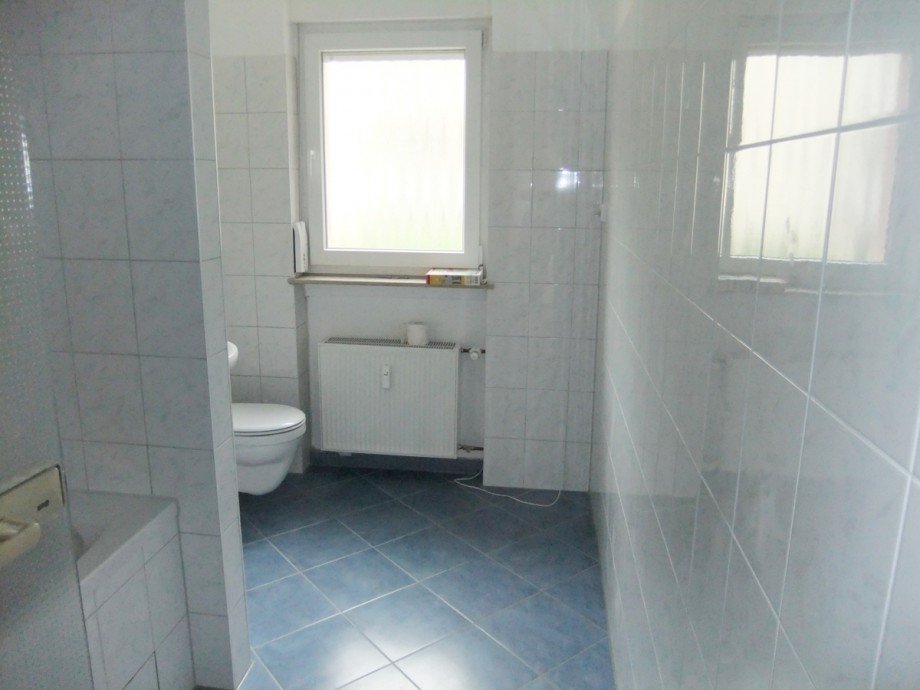 Bad Bild 2 Erdgeschosswohnung Wiesbaden