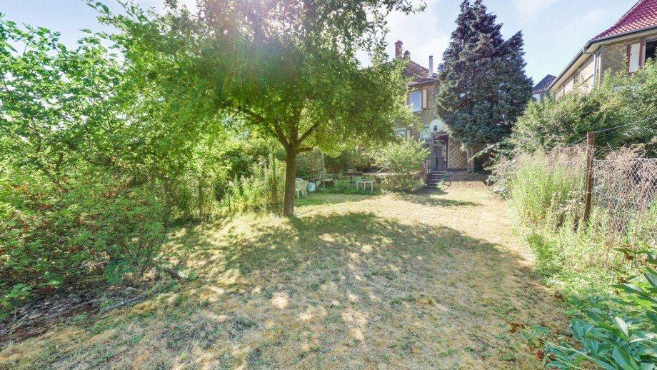Garten Doppelhaush�lfte Bischofsheim