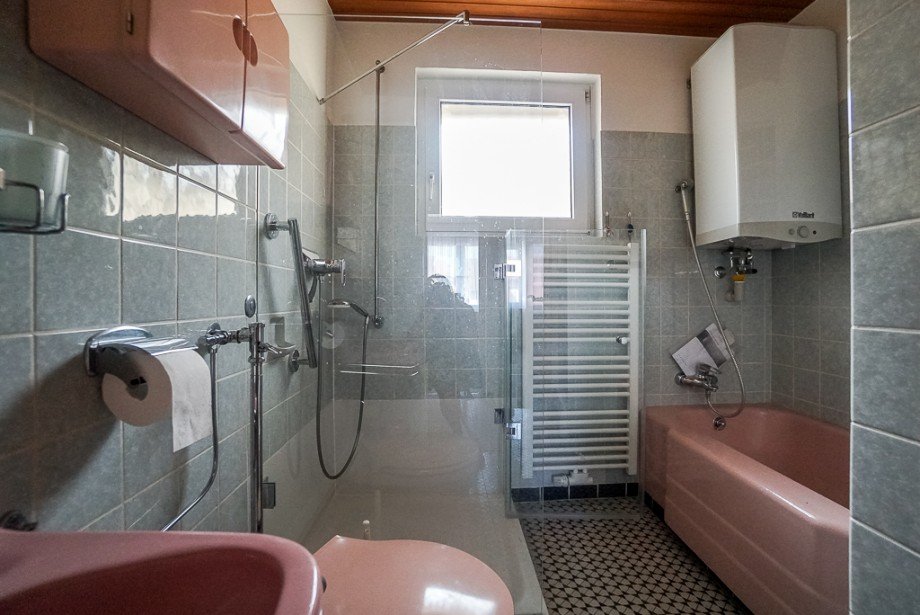 Haupthaus OG Bad Einfamilienhaus Mainz