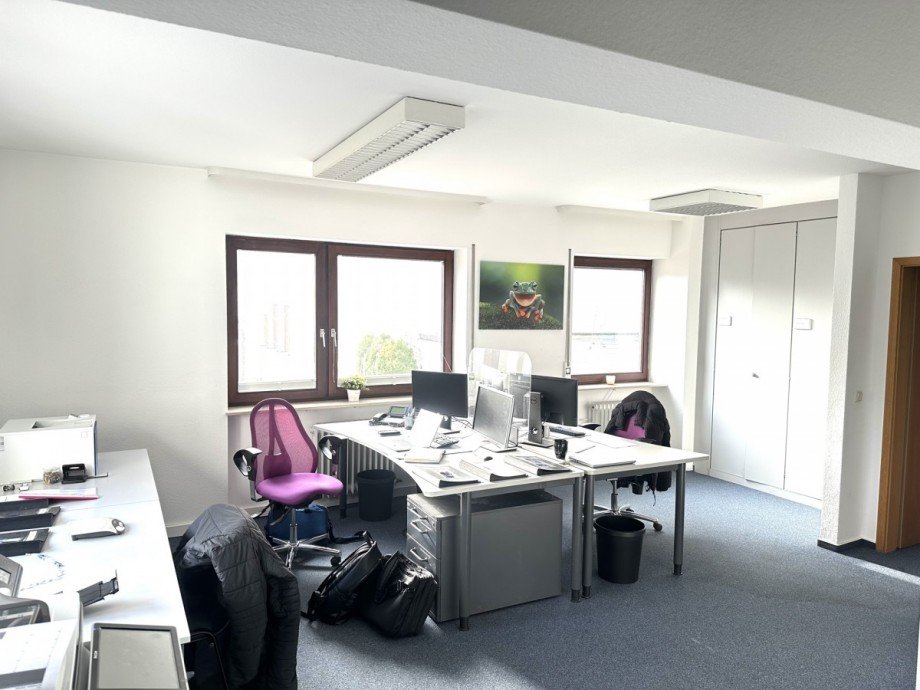 B�ro 2 B�rofl�che Kriftel