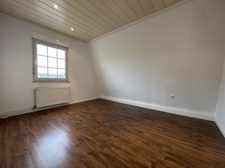 Schlafzimmer Etagenwohnung Bischofsheim