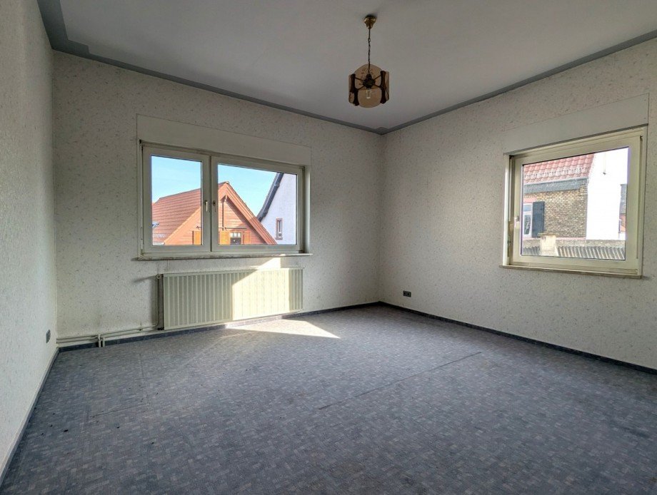 Zimmer3-OG Einfamilienhaus Bischofsheim