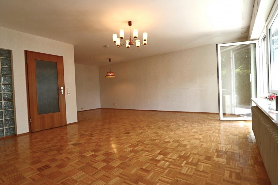 Wohnbereich Bild 2 Reihenendhaus Kriftel