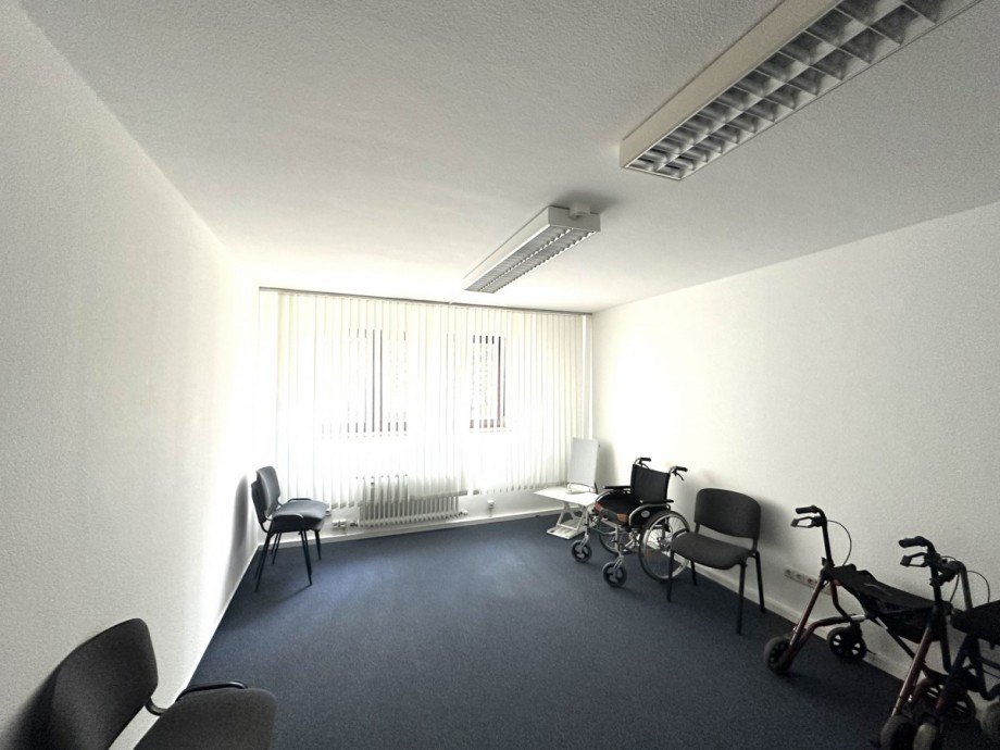 B�ro oder Lager B�rofl�che Kriftel