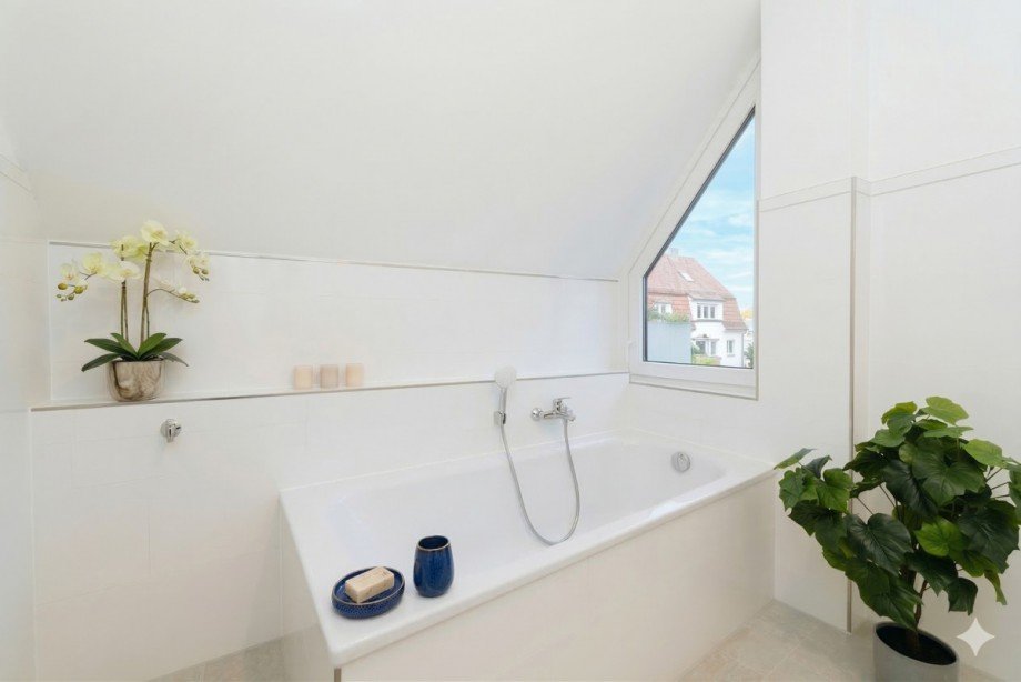 Bad1a Dachgeschosswohnung M�nchen / Harlaching