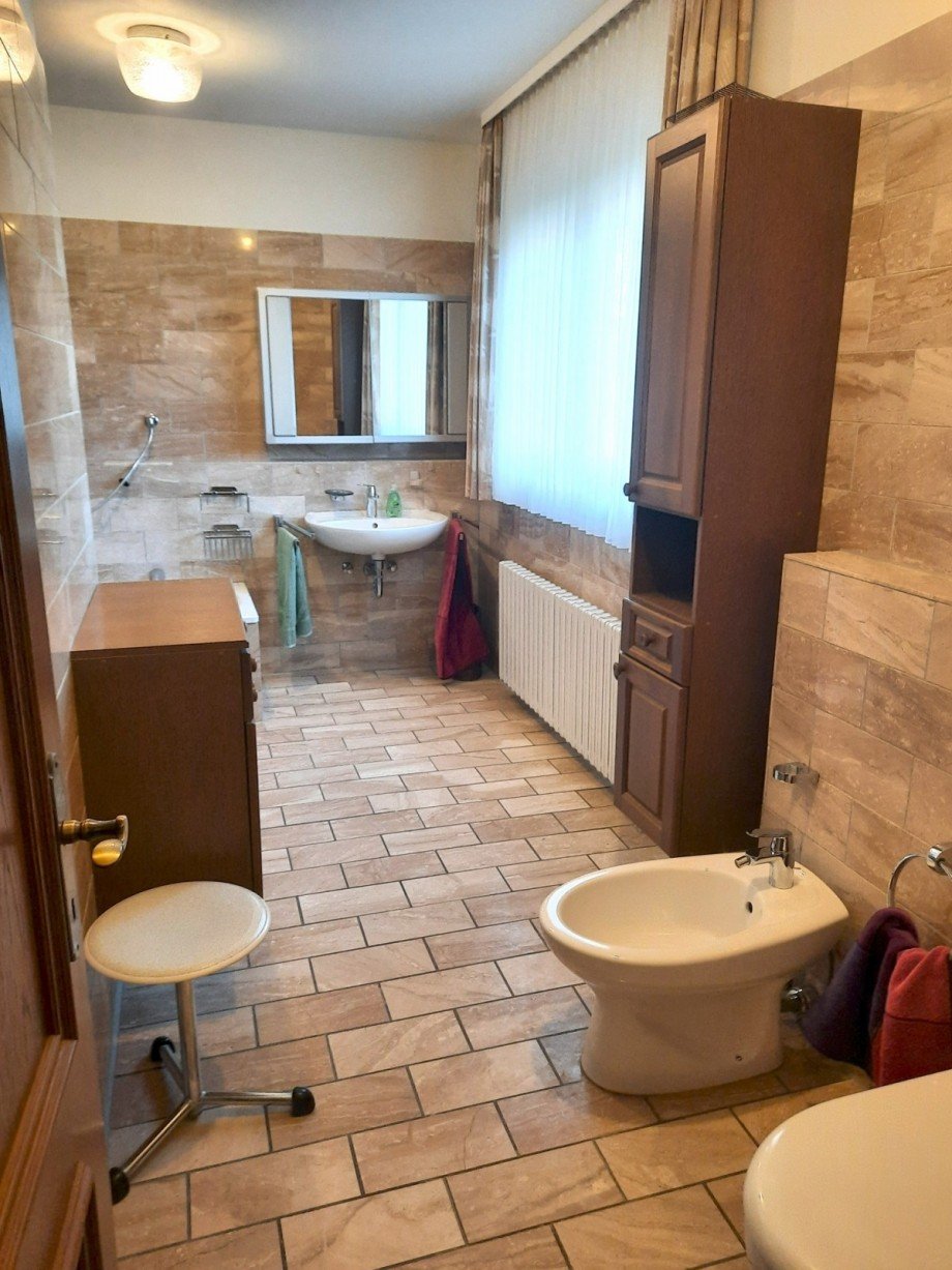 Marmorbad 1.OG Einfamilienhaus Kriftel