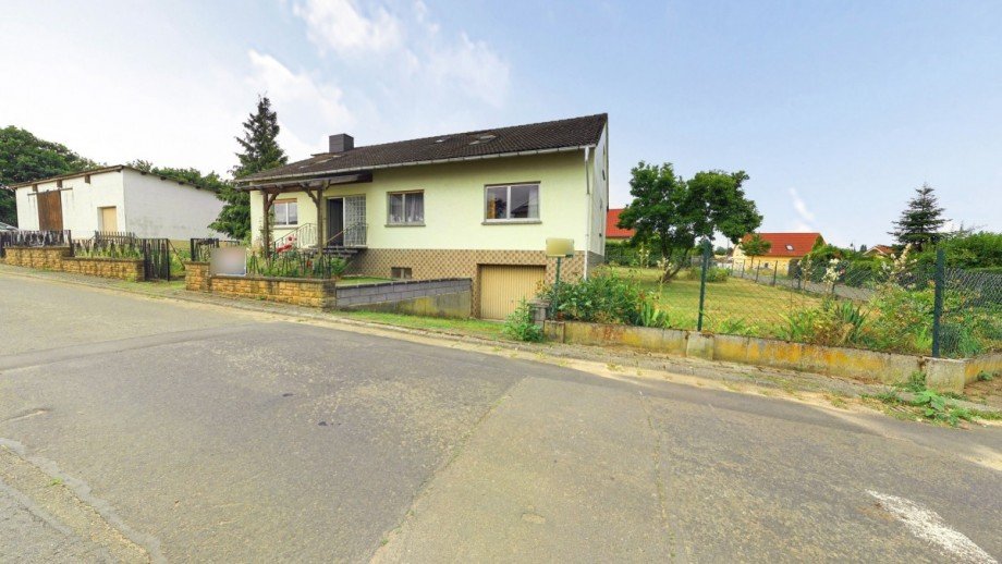 Stra�enansicht Haus Duchroth