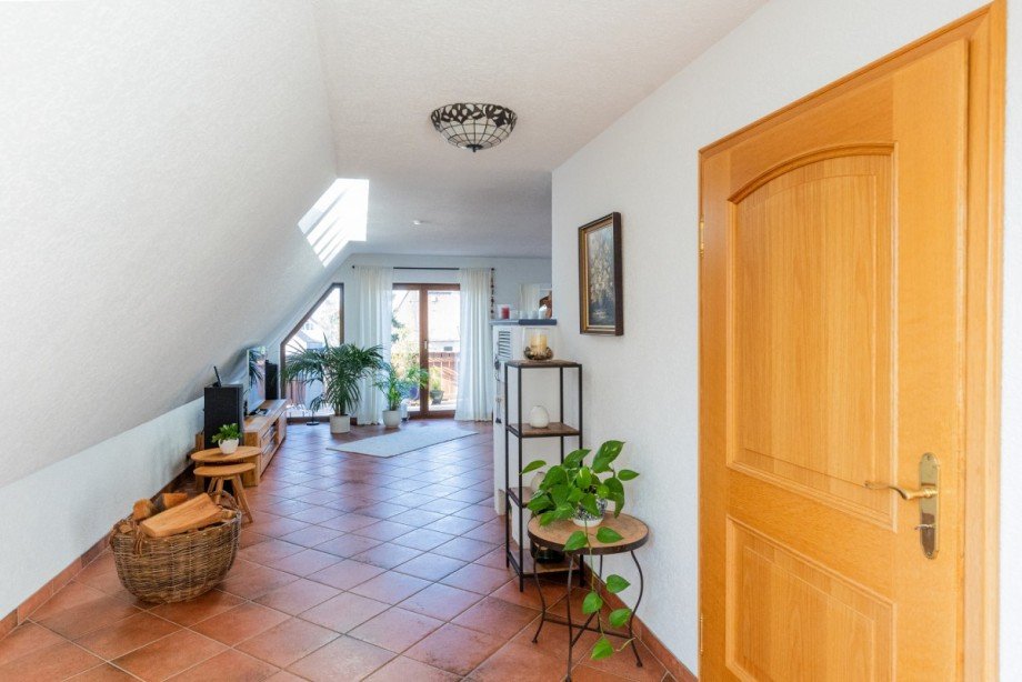 Flur DG_Hinterhaus Zweifamilienhaus Bischofsheim
