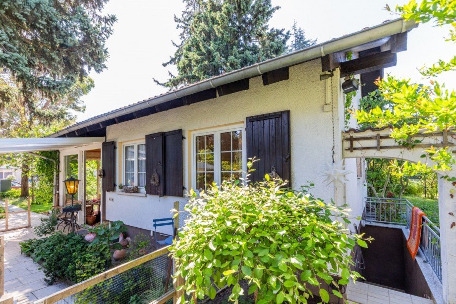 Seitenansicht Bungalow Mainz-Kostheim