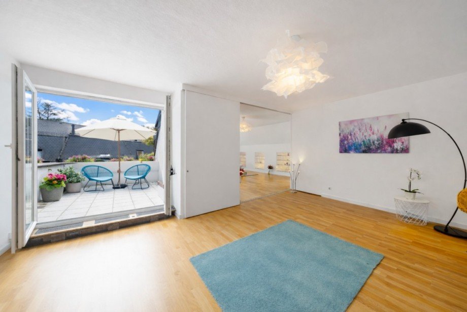 Essen2 Dachgeschosswohnung M�nchen / Harlaching